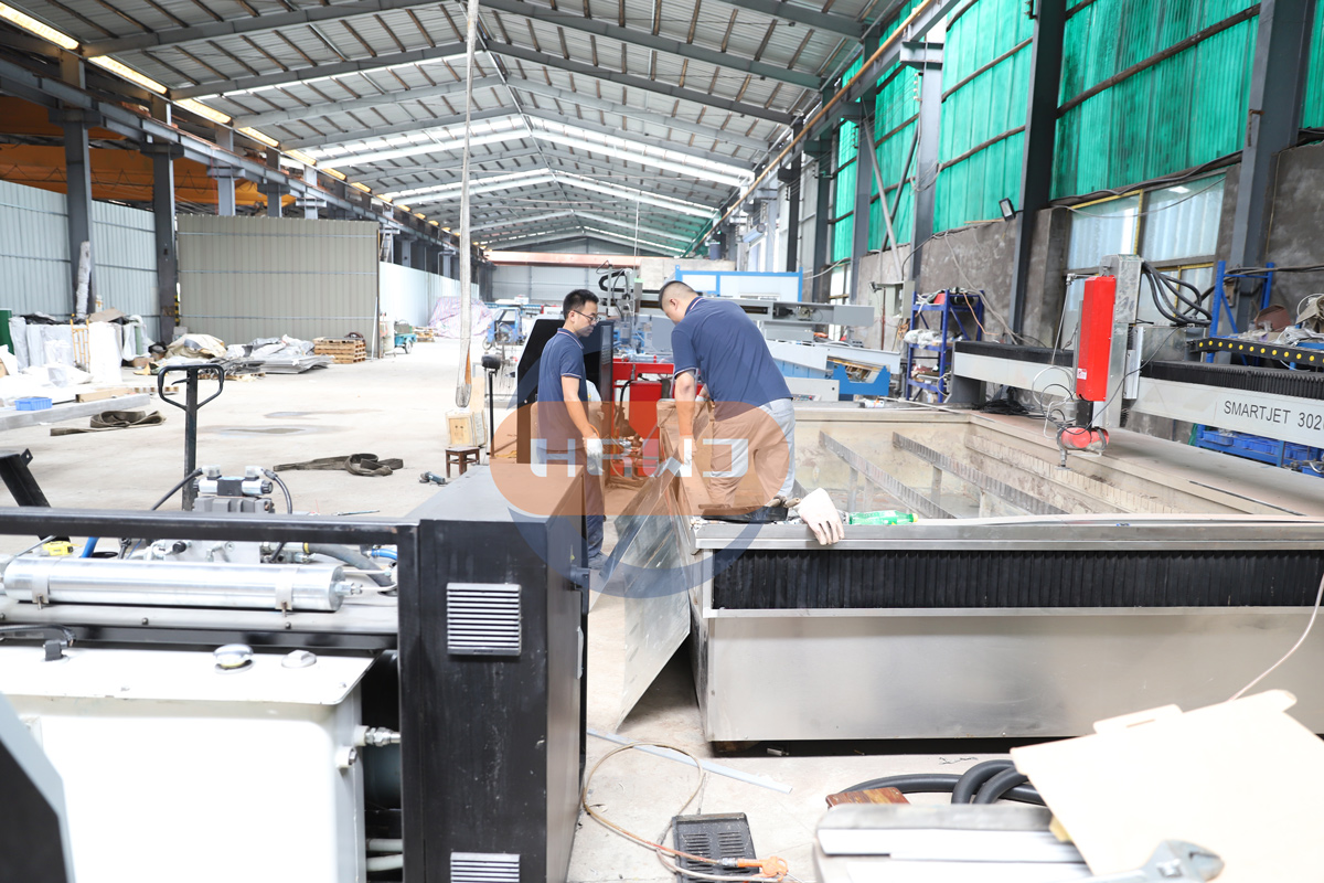 IMG_2090.jpg IMG_2090.jpg